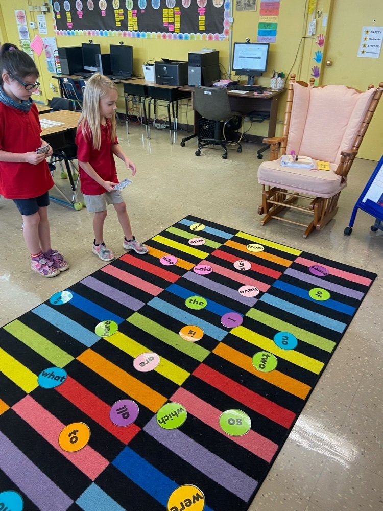 Ms Sydney’s 1st graders playing sight word bean bag toss and hopscotch during intervention! 